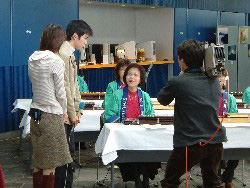 駒ヶ根市のグループが大正琴を生演奏 駒ヶ根市のグループが大正琴を生演奏