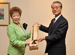 「愛のままで…」秋元順子さん 「愛のままで…」秋元順子さん